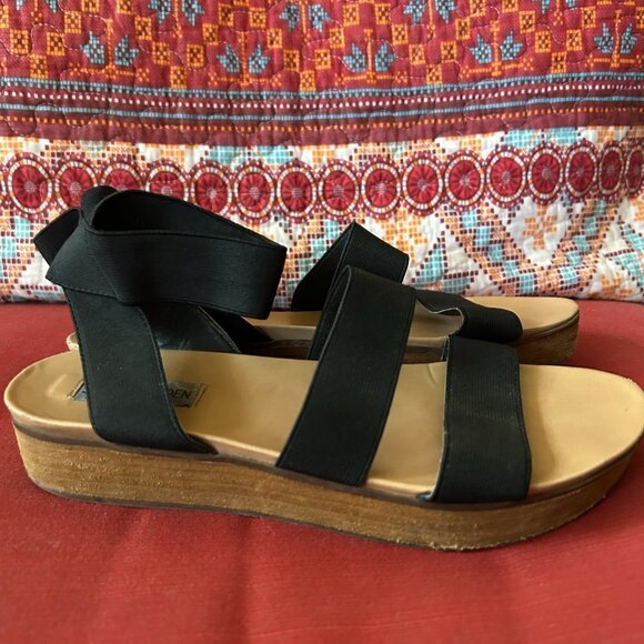 Steve Madden Platform Sandals Womens Size 8.5 Black Straps Minimalist Leather - Picture 4 of 6